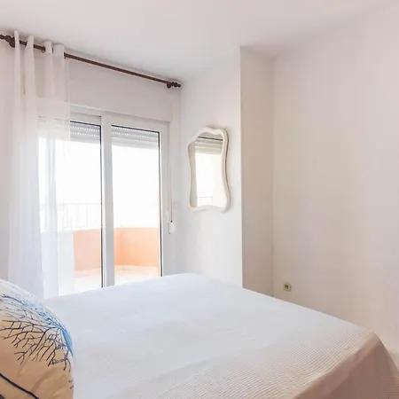 Urbanización Copacabana - Km2 - Vistas A Mediterráneo Doble Y Sofá-cama Apartamento *