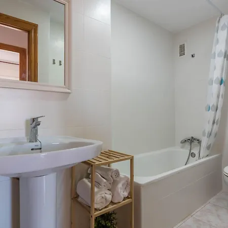 Apartamento Urbanización Copacabana - Km2 - Vistas A Mediterráneo Doble Y Sofá-cama *